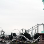 En rollercaster samt en Statue of Liberty i Heide Park
